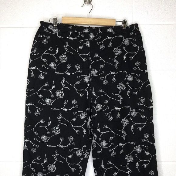 Vintage Van Heusen Black w/ Embroidered White Crop 100% Cotton Pants Size 16 - Picture 3 of 11